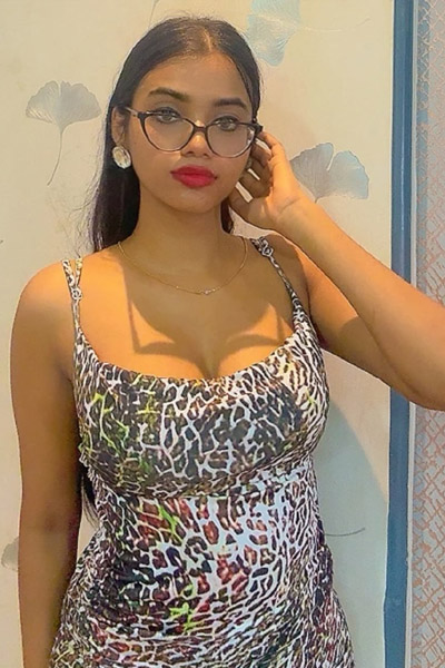 Pooja College Escorts