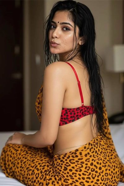 Deepika Housewife Escorts in Kochi