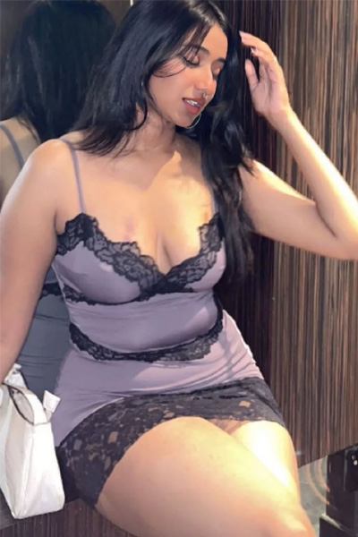 Roshni Hot Escorts in Dhanbad