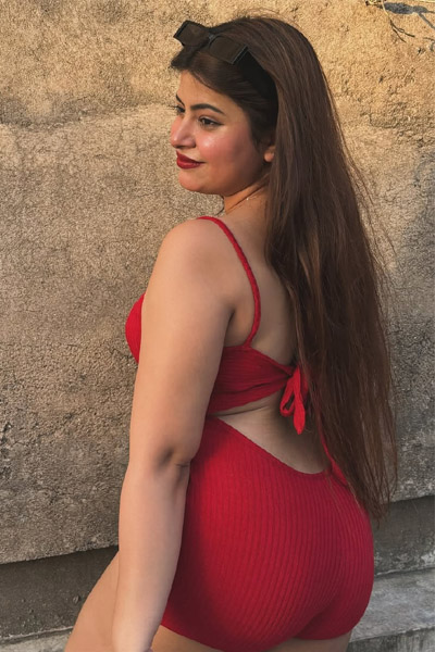 Puja VIP Escorts in Raipur