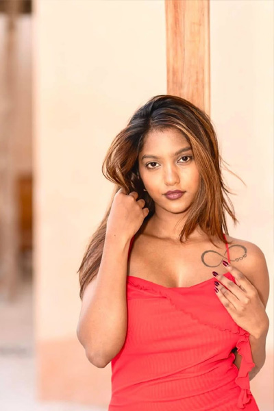 Riya Cheap Escorts in Mumbai