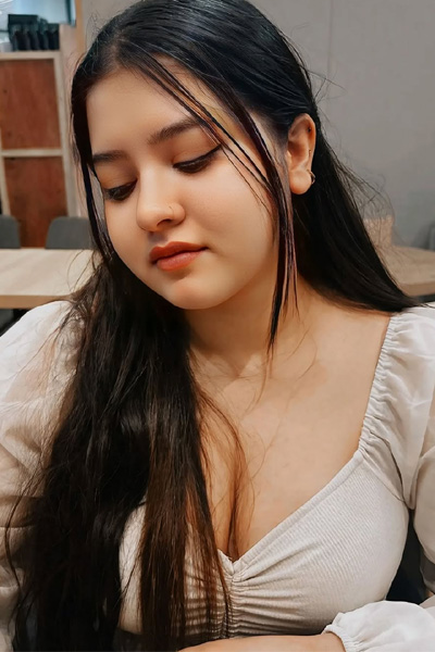 Simran College Escorts in Bangalore