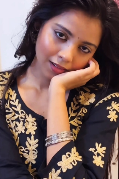 Harini-College-Escort