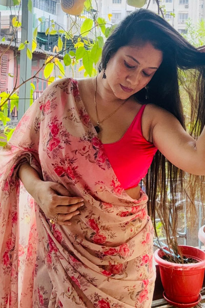 Housewife-Escorts-Diya