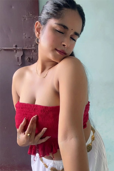 Jiya HouseWife Escorts Premium Services