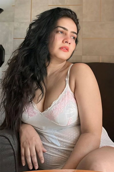 Sexy Mitali Model Escorts in Dehradun