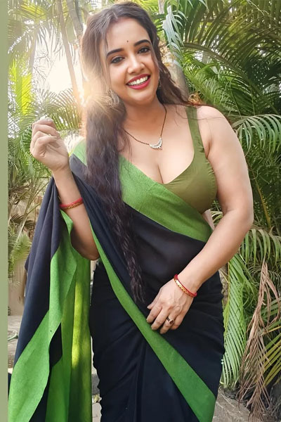 Pooja Escort in Delhi