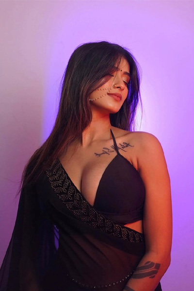 Simran Escorts
